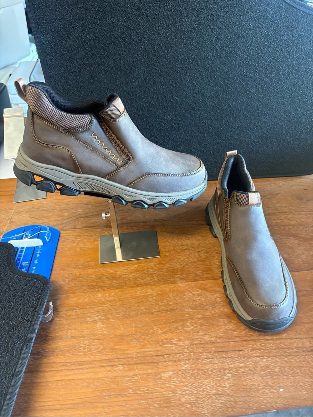 NWOT Men’s Brown Slip-On Hiking Boots Trail Shoes Size 45